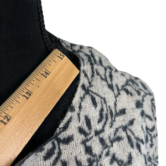 Heather B Gray Black Leaf Print Belted Cardigan Jacket Boho Artsy Flare Sleeve S - Picture 13 of 13